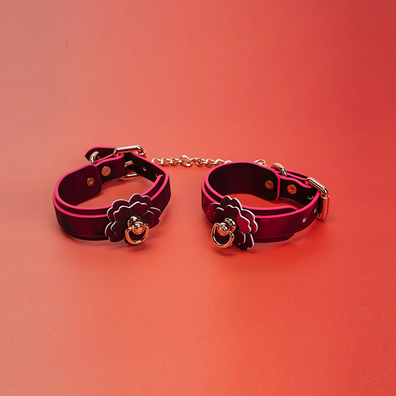 BDSM Temperature-sensitive Color-changing Cherry Handcuffs & Footcuffs Set - Image 3