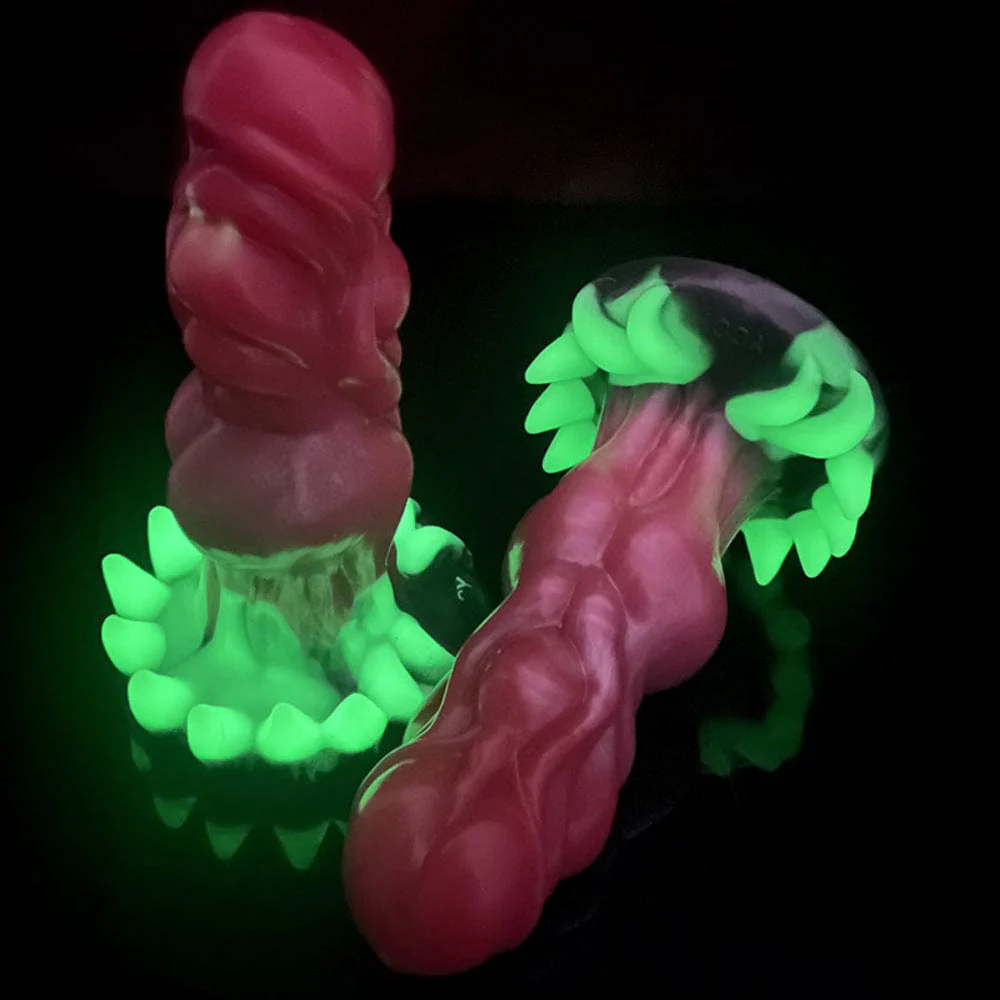 Surreal Realistic Wolf Teeth Luminous Silicone Dildo With Suction Cup - Image 7